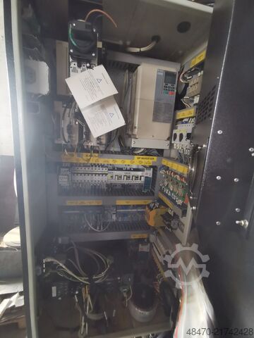 Vertical machining center HURCO VM 10 i