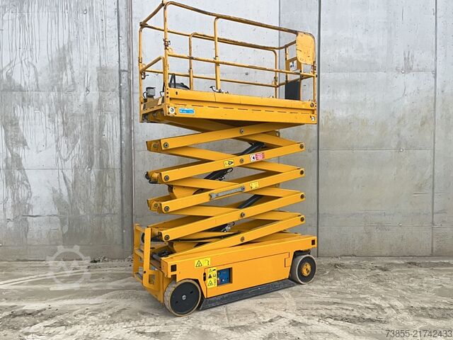 Scissor Lift Iteco IT 10090 (12m)