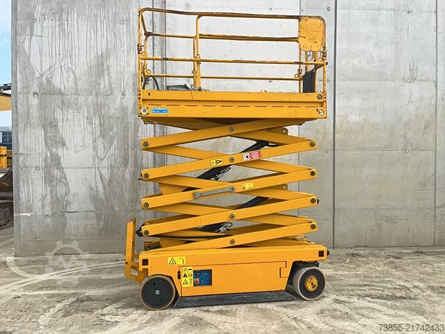 Scissor Lift Iteco IT 10090 (12m)