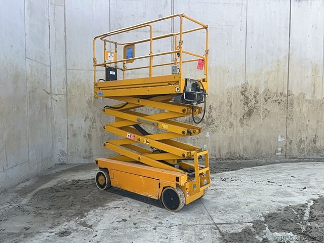 Scissor Lift Iteco IT 8290 (10m)