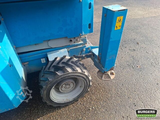 Scissor lift Genie GS-3369 RT