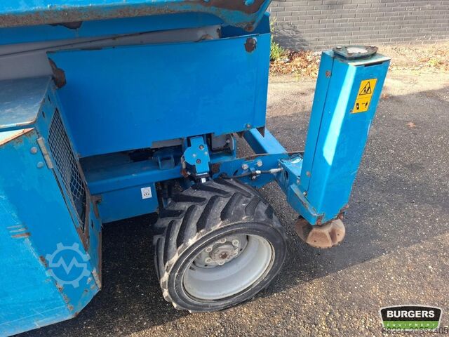 Scissor lift Genie GS-3369 RT