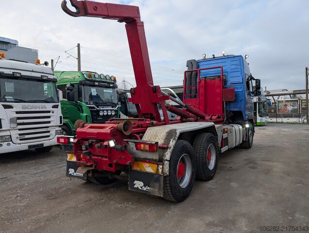 Abrollkipper Volvo FH16 6X4 610HP HYVA Blatt/Luft Manuell
