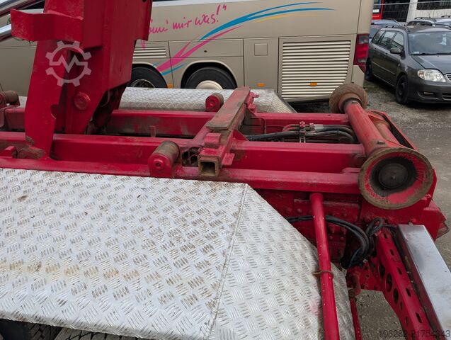 Abrollkipper Volvo FH16 6X4 610HP HYVA Blatt/Luft Manuell