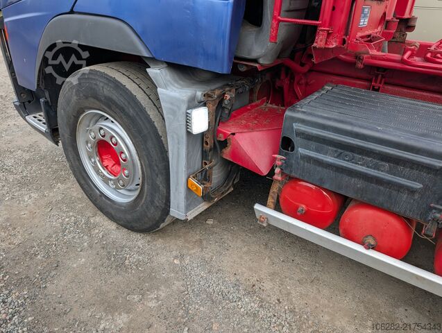 Abrollkipper Volvo FH16 6X4 610HP HYVA Blatt/Luft Manuell