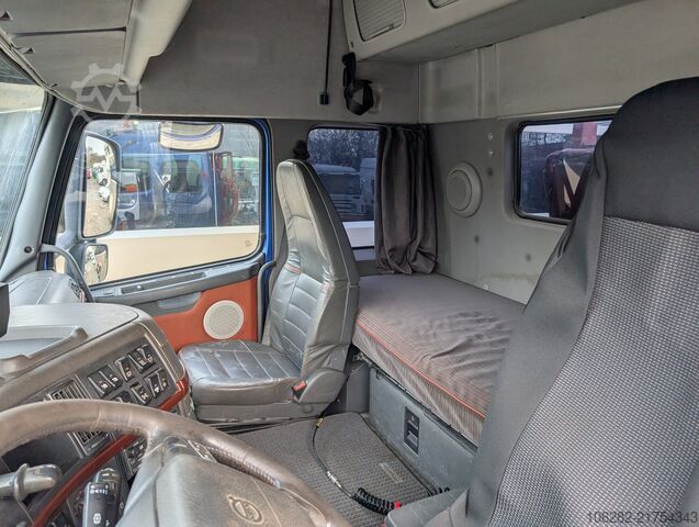 Abrollkipper Volvo FH16 6X4 610HP HYVA Blatt/Luft Manuell