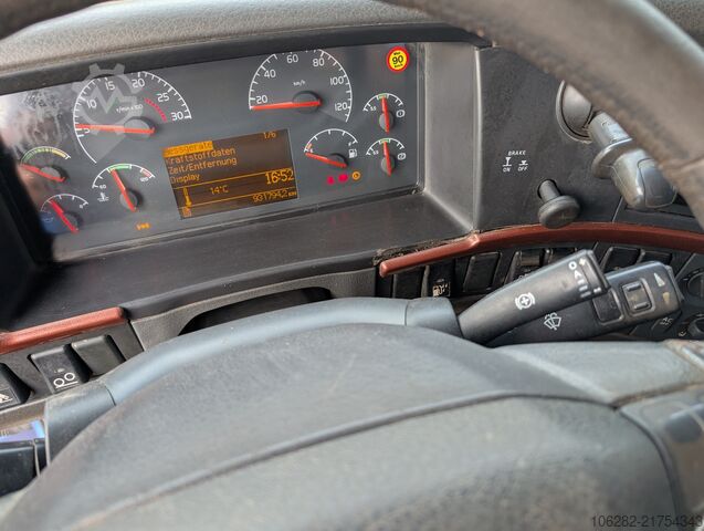 Abrollkipper Volvo FH16 6X4 610HP HYVA Blatt/Luft Manuell