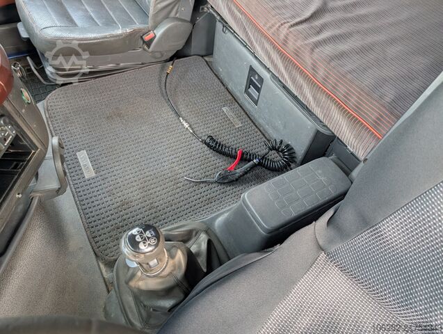 Abrollkipper Volvo FH16 6X4 610HP HYVA Blatt/Luft Manuell