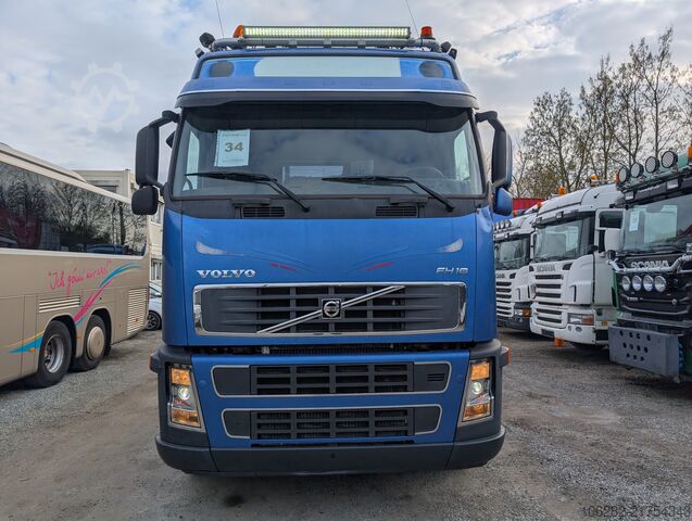 Abrollkipper Volvo FH16 6X4 610HP HYVA Blatt/Luft Manuell