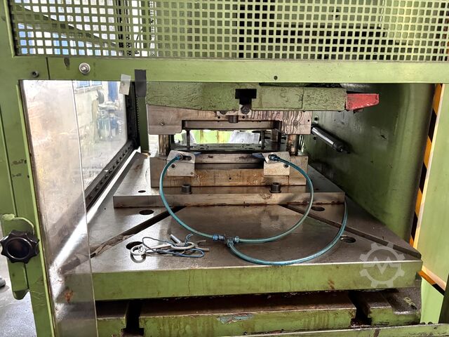 Exzenterpresse MASCH LE-250 C