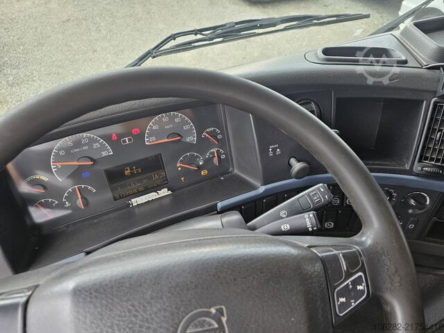 Abrollkipper Volvo FH520 6x4 Multilift SAWO 20T