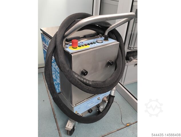 Dry ice blasting equipment CRYONOMIC COB62+ dry ice blaster