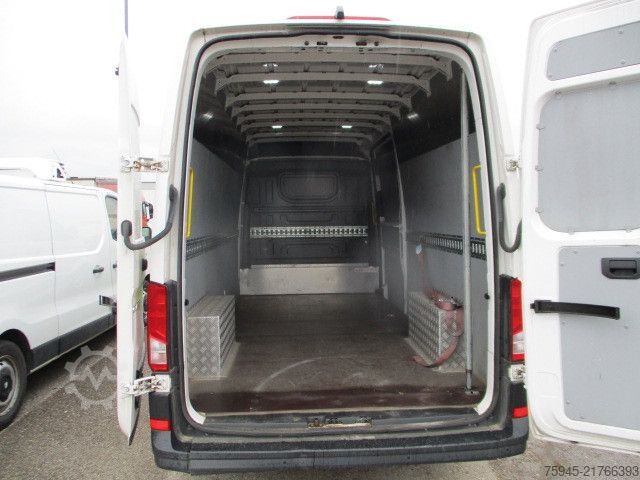 High top van VW Crafter, 35 2.0, L4H2, TÜV 06/2026, spez. Aufbau