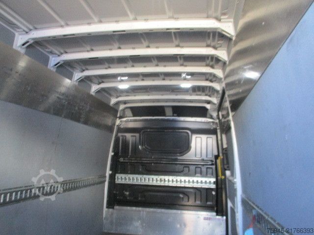 High top van VW Crafter, 35 2.0, L4H2, TÜV 06/2026, spez. Aufbau