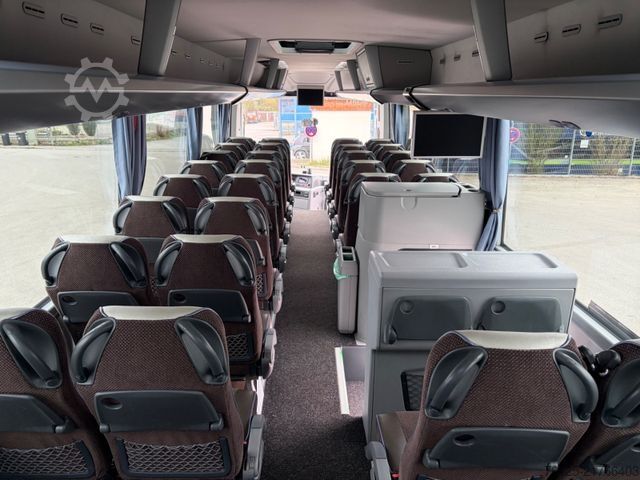 Motor coach MAN R07 R10 Lion?s Coach R07 Tourismo 515