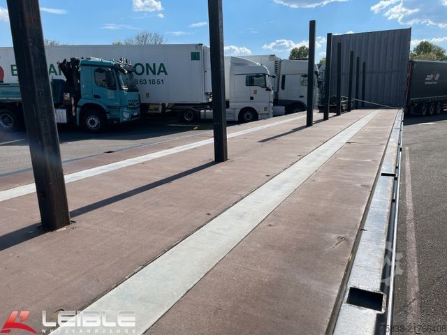 Holztransport Auflieger KÖGEL S24-1 Plateau Rungen *Liftachse*Palettenkasten