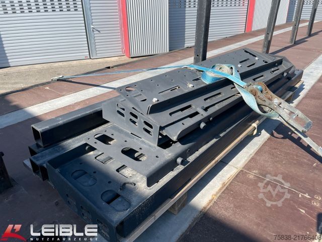 Holztransport Auflieger KÖGEL S24-1 Plateau Rungen *Liftachse*Palettenkasten