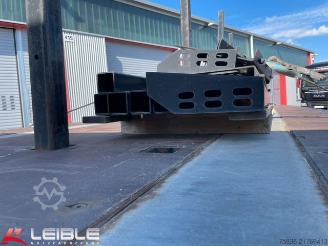 Auflieger mit Arbeitsbühne KÖGEL S24-1 Plateau Rungen *Liftachse*Palettenkasten