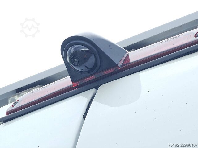 High-roof van MERCEDES-BENZ SPRINTER 519 L2H2 N2 3500Kg Trekhaak V6 3.0Ltr ...