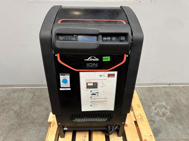 2022 serviced + UVV inspection valid until 09/2027, 7,209 operating hours Linde L14AP