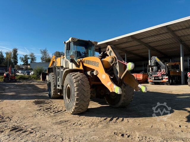 Wheel loader LIEBHERR L580 X power