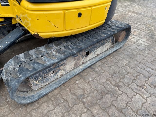 Mini excavator KOMATSU PC26MR-3 / 2020 BJ / 2.082 H / 2 x Löffel