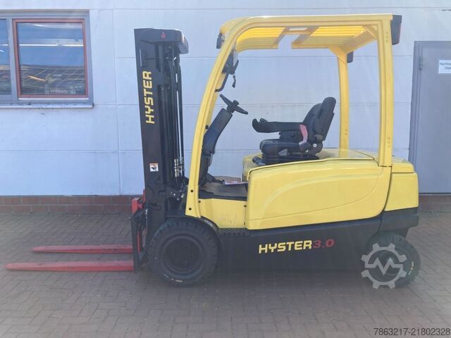 Electric 4-wheel forklift Hyster J 3.0 XN