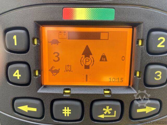 Electric 4-wheel forklift Hyster J 3.0 XN