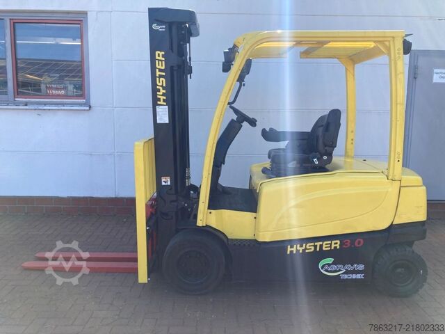 Electric 4-wheel forklift Hyster J 3.0 XN