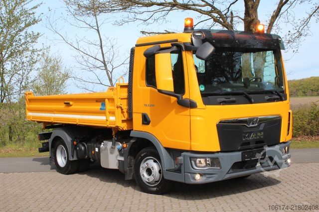 Three-way tipper van MAN TGL 8.220 BL Kipper 2 x AHK Neues Modell * TOP *