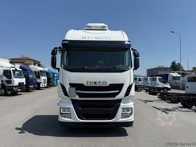 Tieflader iveco stralis as260s42
