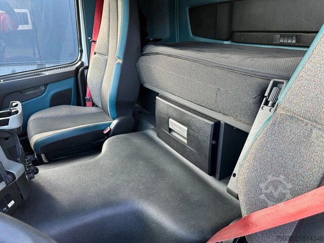 Standard-SZM Volvo FM 420 FM 420 Globetrotter / Night-Airco / ADR ...