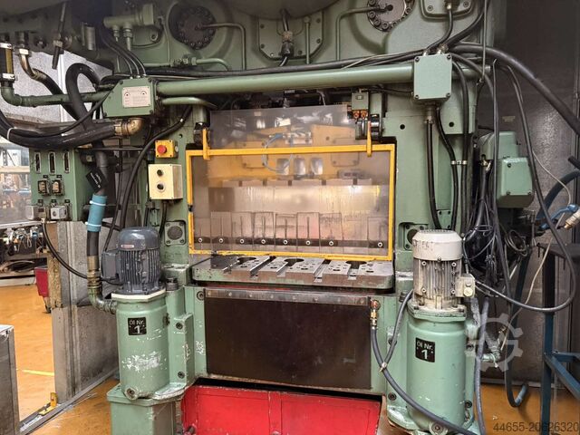 Punching machine BRUDERER BSTA 80
