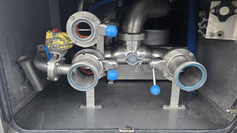 Tanker semitrailer Edelstahltankauflieger 28.000 l - ISOLIERT