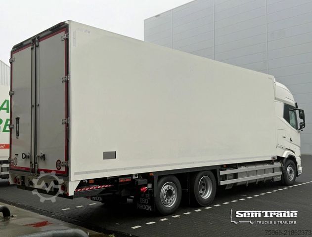 Refrigerated truck DAF XG+ 530 FAR 6X2 50 CC COMI CARRIER TRS ICELAND 2