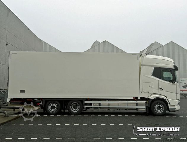 Refrigerated truck DAF XG+ 530 FAR 6X2 50 CC COMI CARRIER TRS ICELAND 2