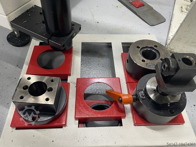 Tool presetter Zoller Hyperion 300