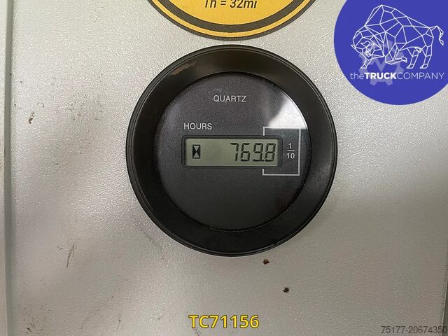 Lifting platform Renault Master Hoogtewerker