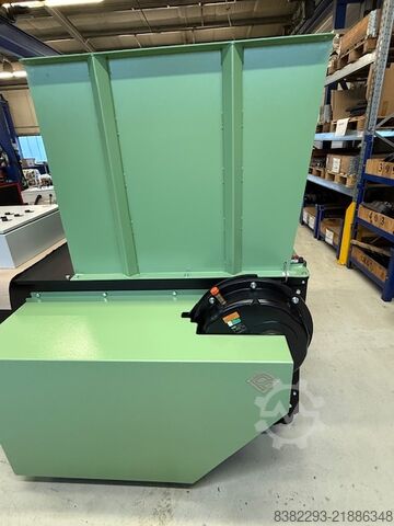 Wood shredder / Shredder RÖSSLER MHR830 ecoline