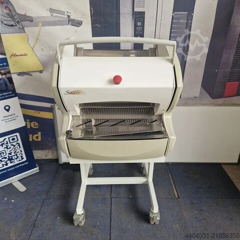 Semi-automatic bread slicer GECOMA SMART