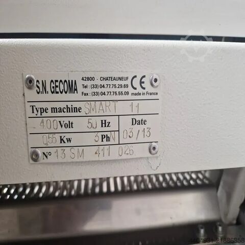 Semi-automatic bread slicer GECOMA SMART