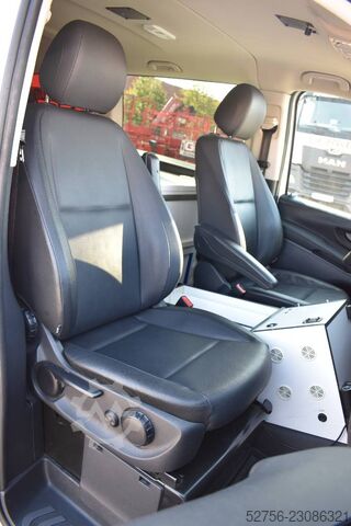 Mercedes-Benz Vito 4x4 Notarzt Einsatzfahrzeug NEF Mercedes-Benz Vito 4x4 Notarzt Einsatzfahrzeug NEF