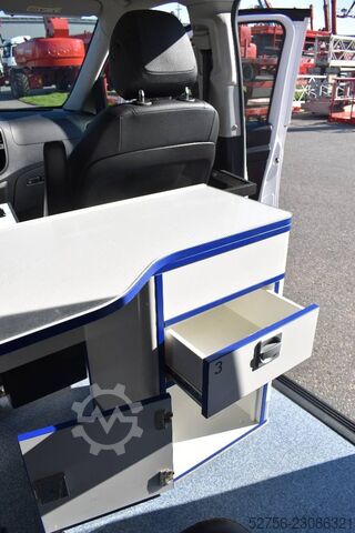 Mercedes-Benz Vito 4x4 Notarzt Einsatzfahrzeug NEF Mercedes-Benz Vito 4x4 Notarzt Einsatzfahrzeug NEF