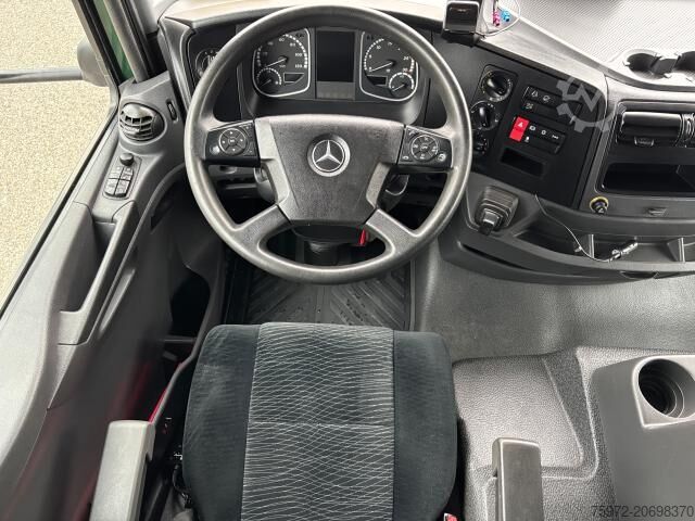 LKW mit Pritsche & Plane  Atego 1523 L