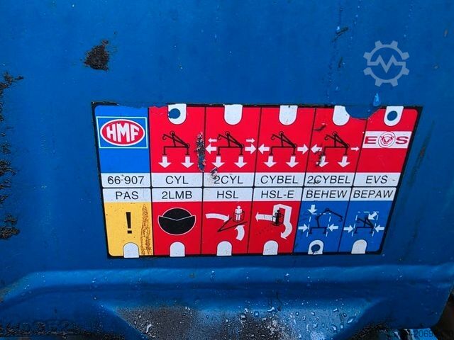 Abrollkipper VOLVO FE 320 6x2/4 Abroller mit Cont. + Kran HMF 1820