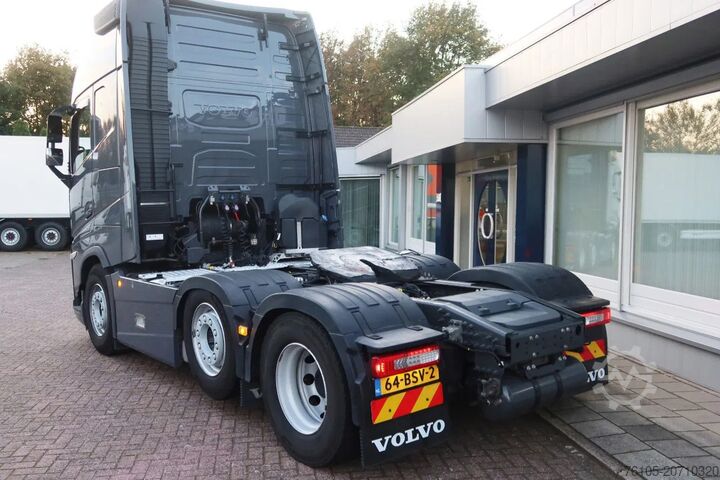 Standard-SZM Volvo FH FH 500 Globetrotter Full Air suspension.