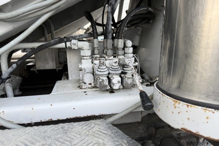 Special purpose truck Mercedes-Benz Arocs 3245 SWS 8x4 Moser  / Swiss-Vehicle