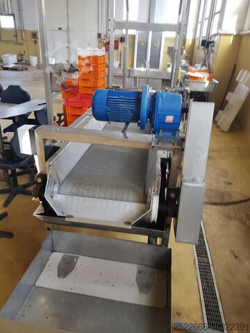 Maschine zum Waschen von Obst und Gemüse, Oliven NN  Masina za ispiranje voca i povrca 