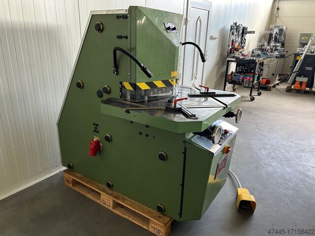 Notching machine Indumasch V 204