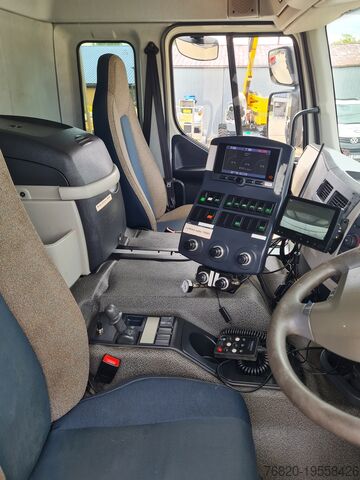 Kehrmaschine Volvo FE4*2 dwa silniki, pisemna gwarancja, EURO VI